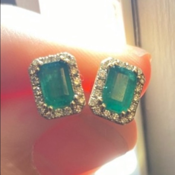 Authentic Effy Emerald and Diamond Earrings - Picture 4 of 4